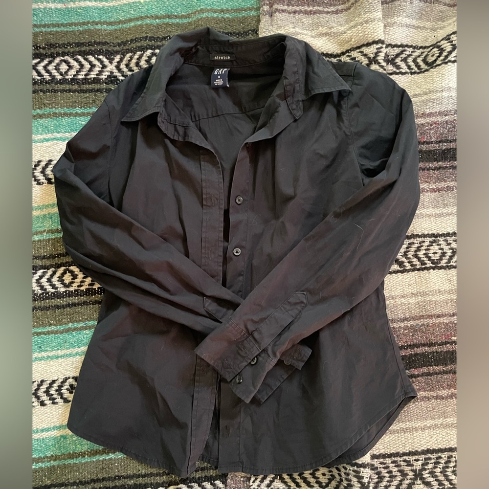 GAP BLACK BUTTON DOWN